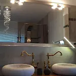 شقة يتي لوكس - آرت أبارتيمنت *